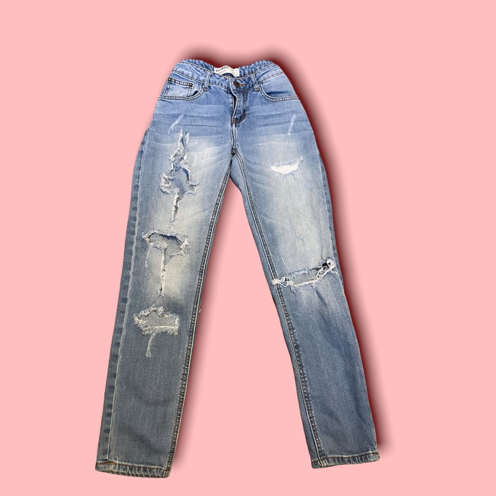 Ripped boyfriend jeans